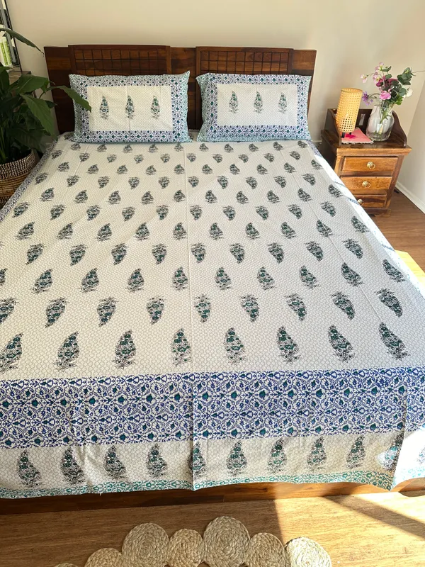 Sanganeri_Percale_Cotton_Handblock_Print_Bedspread_(King_Size)