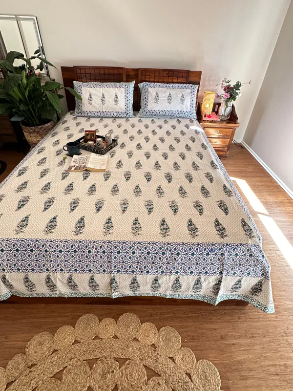 Sanganeri_Percale_Cotton_Handblock_Print_Bedspread_(King_Size)