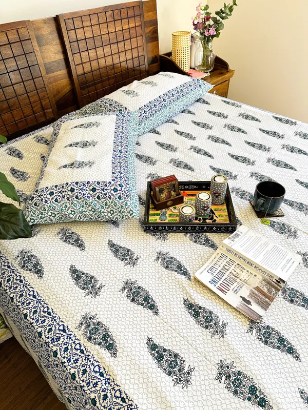 Sanganeri_Percale_Cotton_Handblock_Print_Bedspread_(King_Size)