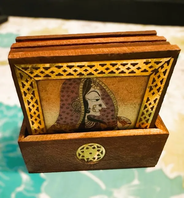 Vintage_Elegance_Wooden_Coasters_With_Holder_-_Set_Of_4