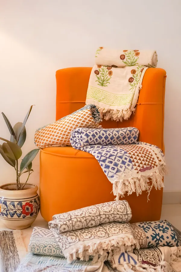 Flakes_Organic_Jute_Cotton_Sofa_Throw