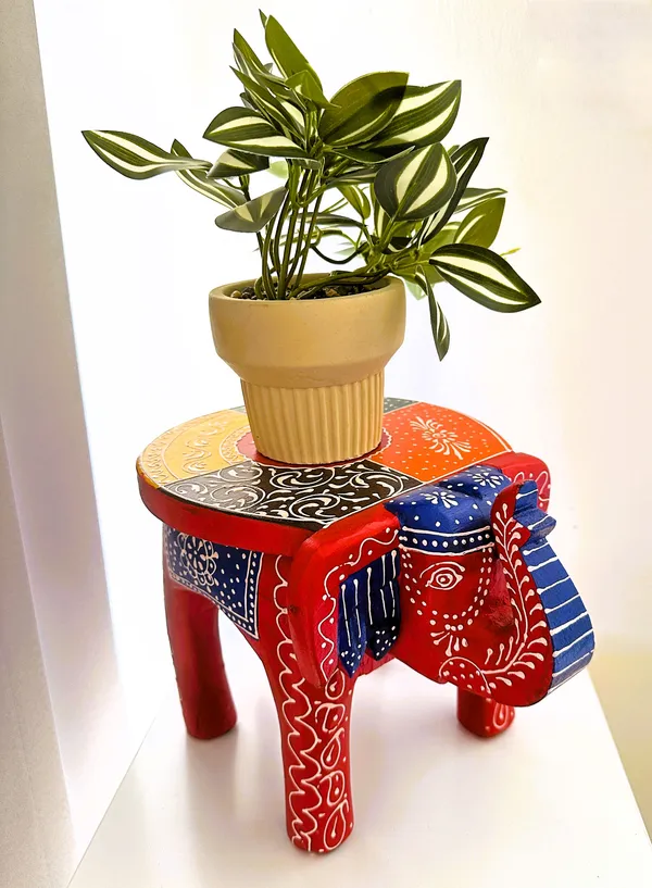 Handcrafted_Mango_Wood_Elephant_Ottoman_Stool