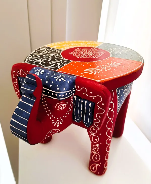 Handcrafted_Mango_Wood_Elephant_Ottoman_Stool