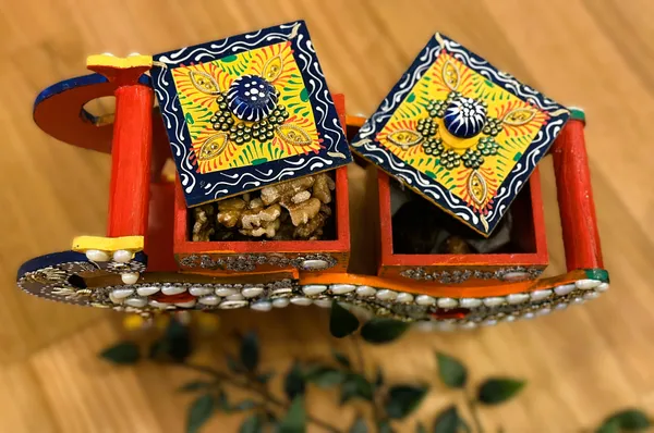 Muti-Purpose_Beaded_Peacock_Organiser