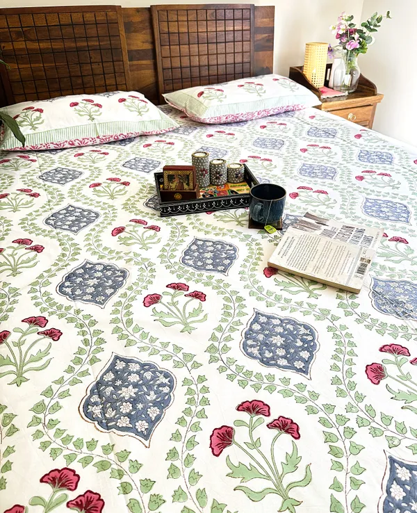 Premium_Quality_Organic_Percale_Cotton_Bedsheet_Set_with_2_Pillow_Covers_King_Size_108X108in_Pastel_Green