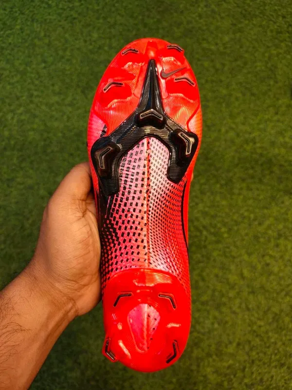 Red_Mercurial_Vapor_13_Superfly_Low_Ankle_Football_Boots_With_Lace_For_Unisex