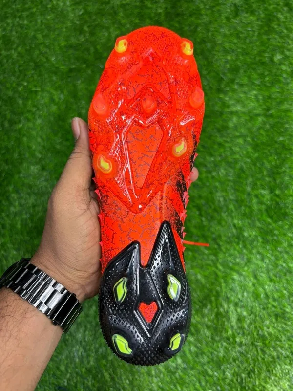 Orange_Predator_Freak_High-Top_Football_Boots_Without_Lace_For_Unisex