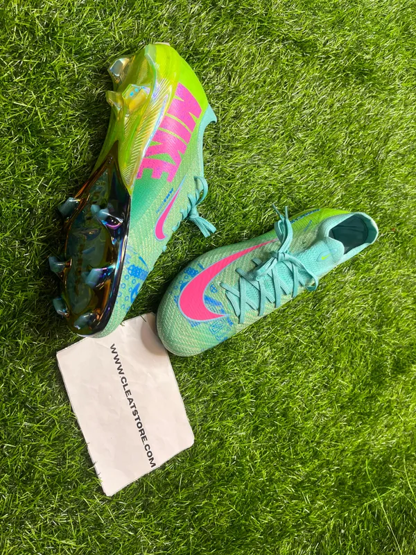 Green_Mercurial_Vapor_16_See_Football_Boots_With_Lace_Special_Edition_For_Unisex
