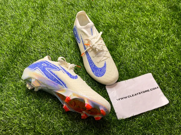 Silver_Unique_Next-Gen_Air_Zoom_Mercurial_Football_Boots_For_Unisex