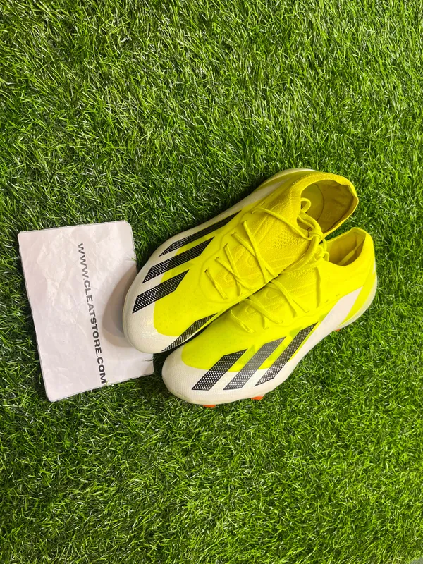 Light_Green_Premium_Crazy_Fast_Football_Boots_With_Lace_For_Unisex