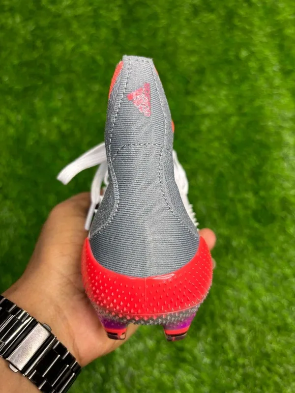 White_Predator_Freak_High_Top_Football_Boots_With_Lace_Fg_For_Unisex