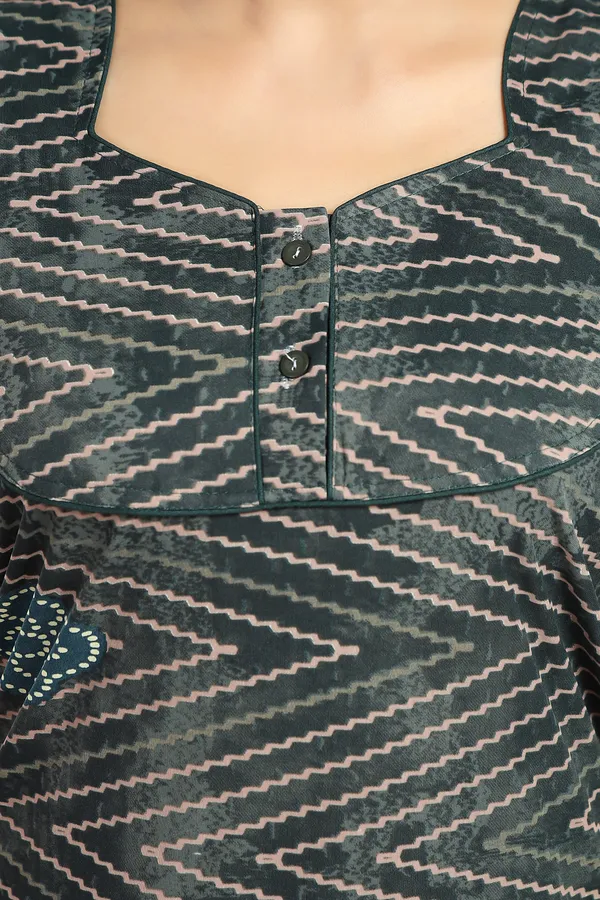 Dark_Green_Sarina_Checkered_Regular_Nighty_For_Women