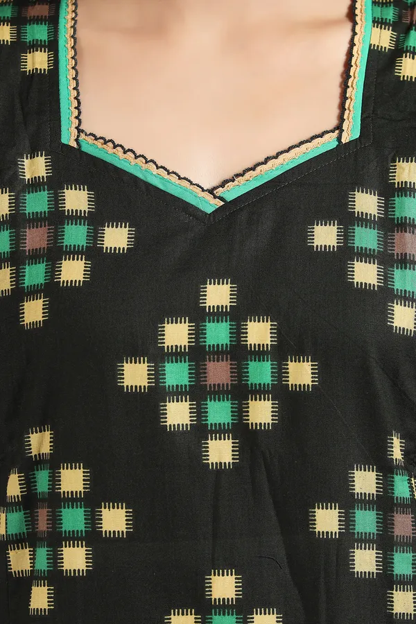 Dark_Green_Cotton_Colorblock_Regular_Maternity_&_Nursing_Nighty_For_Women