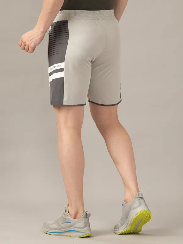 Sprint_Line_Shorts