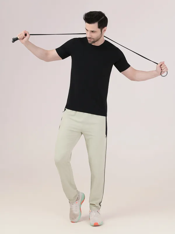 ATHLETE_PRO_TRACK_PANT