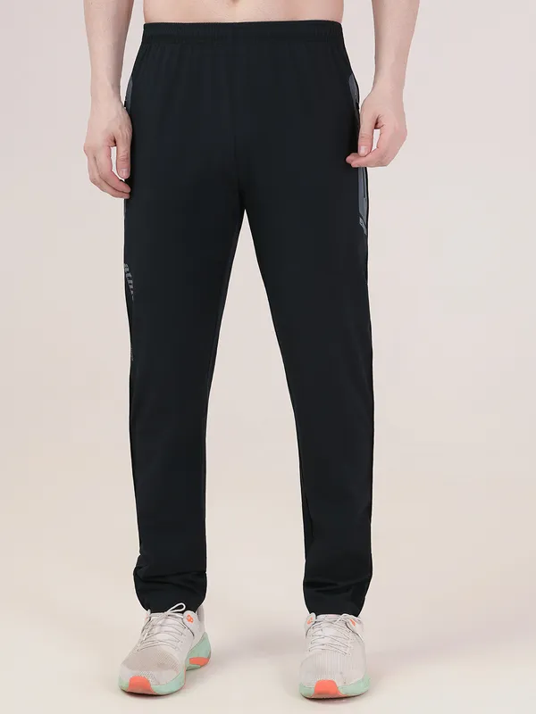 ATHLETE_PRO_TRACK_PANT