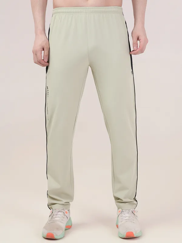 ATHLETE_PRO_TRACK_PANT