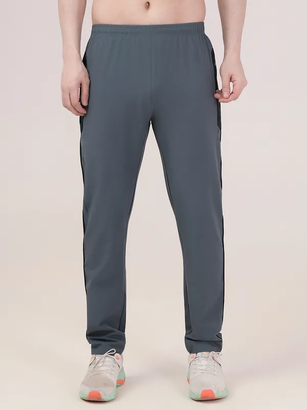 ATHLETE_PRO_TRACK_PANT