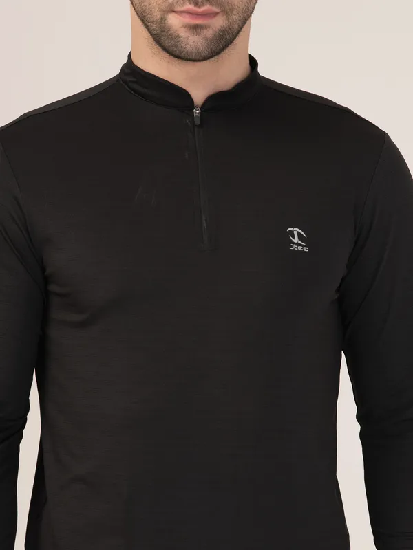 BLACK_FULL_SLEEVE_ZIPPER_TSHIRT