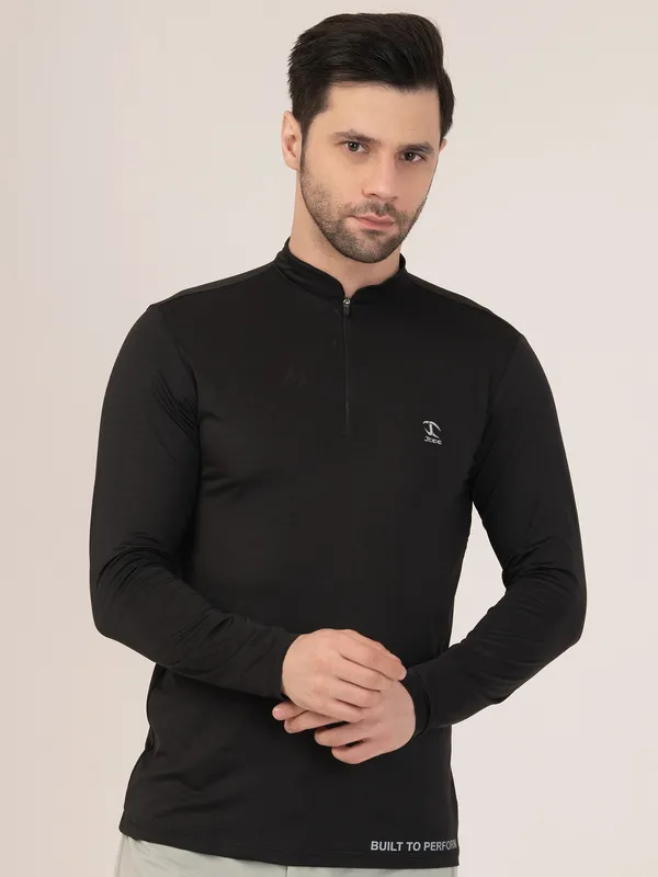 BLACK_FULL_SLEEVE_ZIPPER_TSHIRT