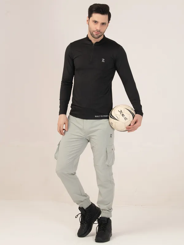 BLACK_FULL_SLEEVE_ZIPPER_TSHIRT