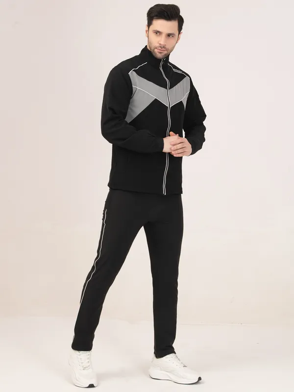 BLACK_X011_TRACK_SUIT_FOR_MEN