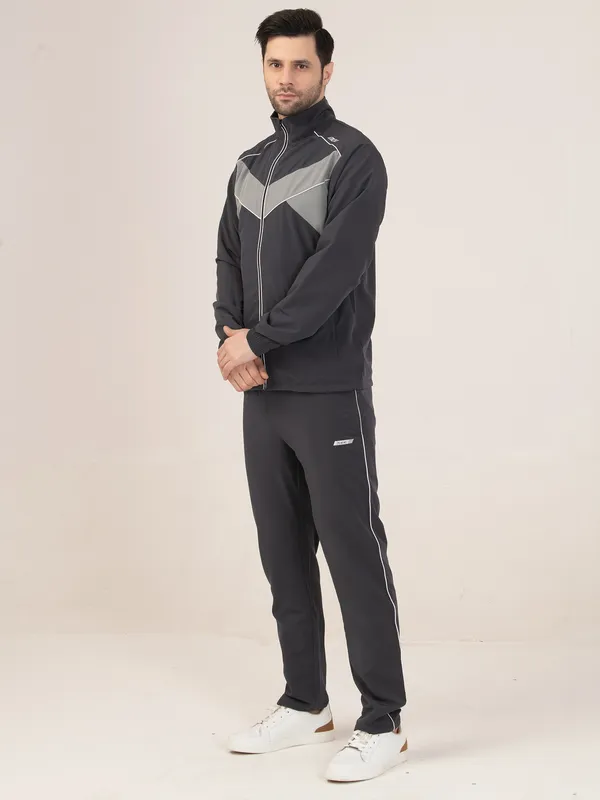 GREY_X011_TRACK_SUIT_FOR_MEN