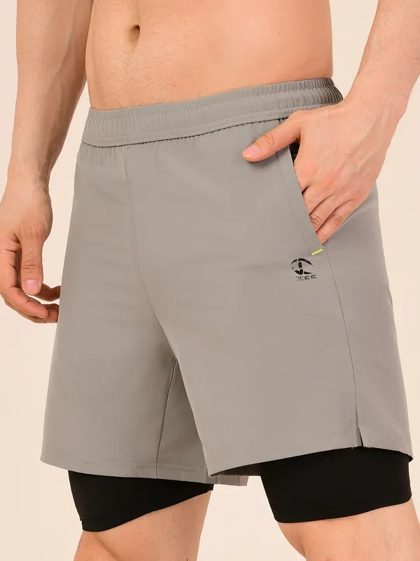 Men’s_2-in-1_Performance_Compression_Shorts