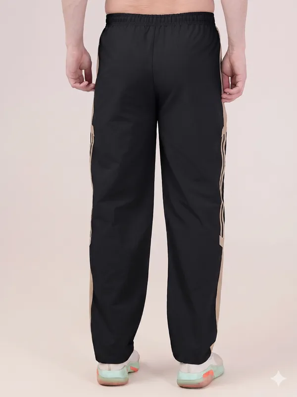 MENS_STRIPED_RELAXED_FIT_TRACK_PANT