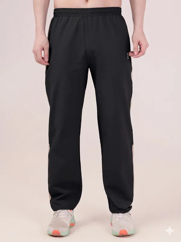 MENS_STRIPED_RELAXED_FIT_TRACK_PANT