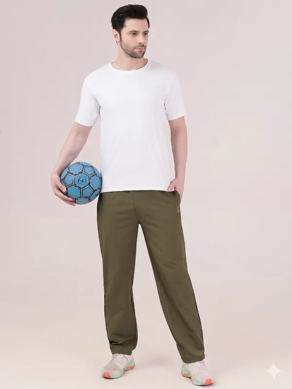 MENS_STRIPED_RELAXED_FIT_TRACK_PANT
