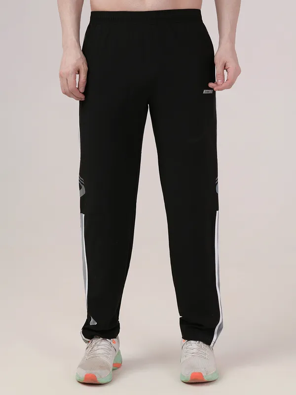 MEN'S_ACTIVE_EDGE_TRACK_PANTS