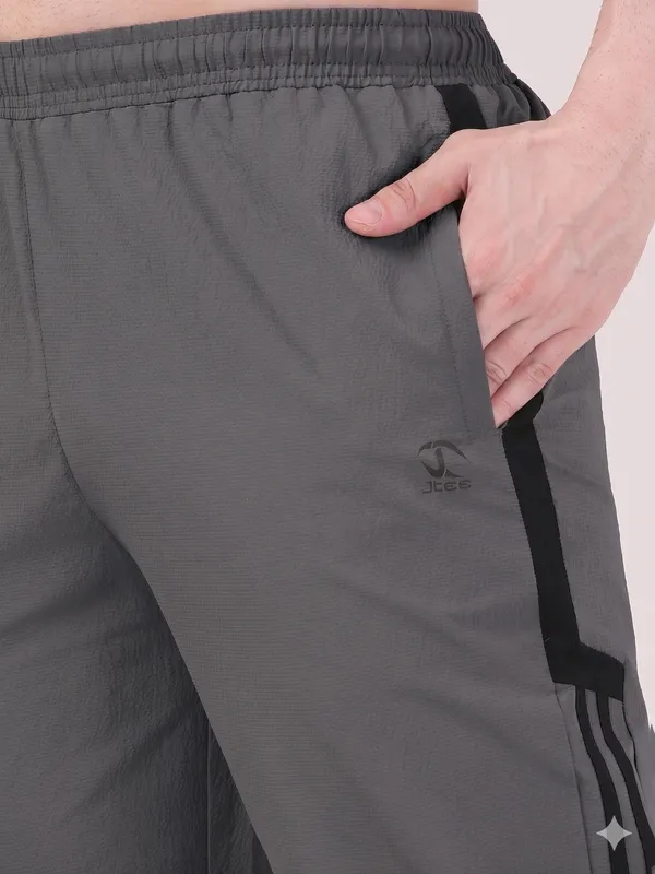 Men_Striped_Relaxed_Fit_Trackpant