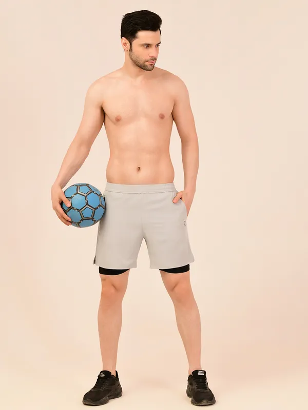 Men’s_2-in-1_Performance_Compression_Shorts