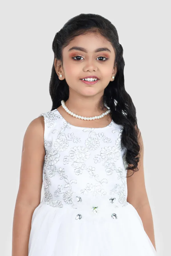 Pariari_Girls_White_Partywear_With_Silver_Embroidery