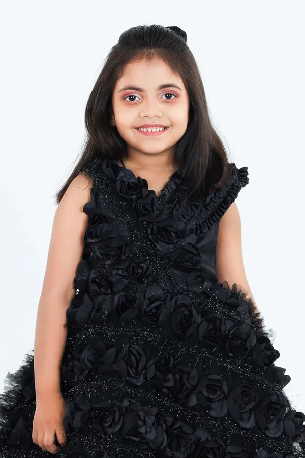 Pariari_Black_Polyester_Sleeveless_Floral_Applique_Party_Dress