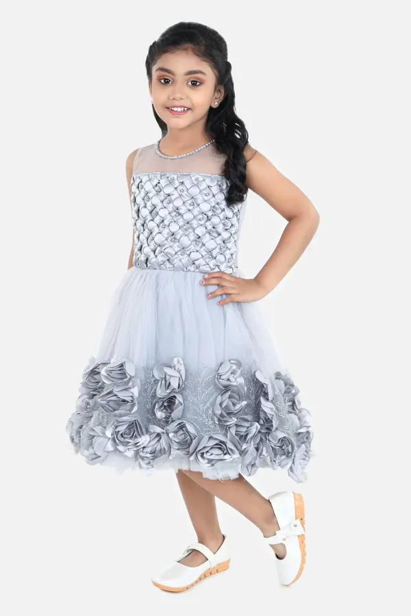 Pariari_Girls_Grey_Polyester_Dress_With_Floral_Applique