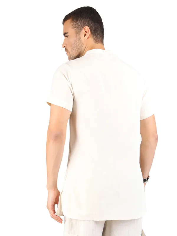 Satav_Men’s_cotton_trendy_Off-white_color_short_kurta_