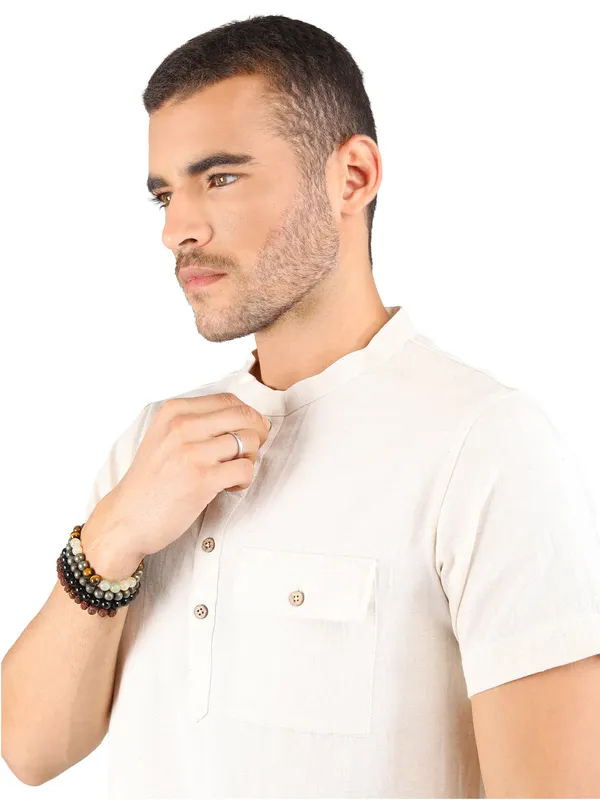 Satav_Men’s_cotton_trendy_Off-white_color_short_kurta_