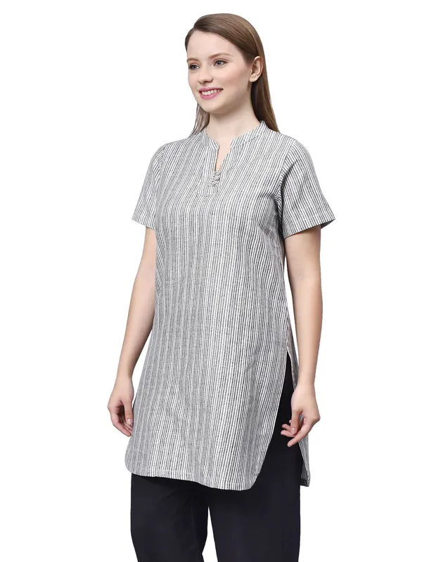 Black_Pure_Cotton_Regular_Kurta_For_Women