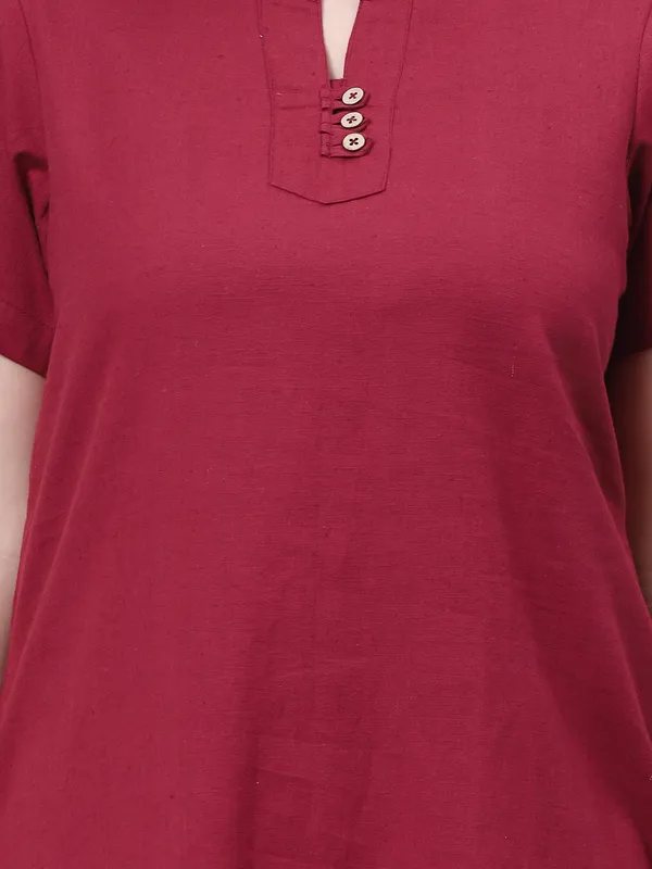 Maroon_Pure_Cotton_Regular_Kurta_For_Women