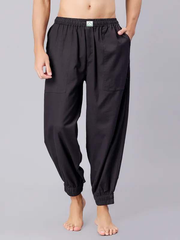 Black_Pure_Cotton_Regular_Yoga_Pant_For_Mens