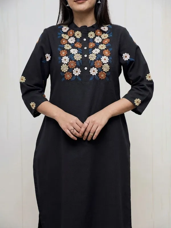 Black_Embroidered_Cotton_Flex_Kurta_and_Pant_Set