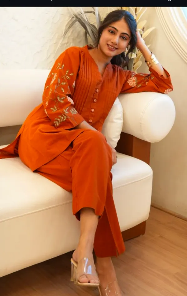 Cotton_co-ord_set_flower_embroidery_in_hand