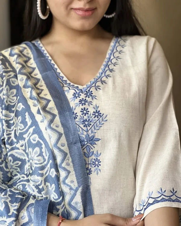Elegant_Handloom_Cotton_Embroidered_Kurta_Set_with_Dupatta