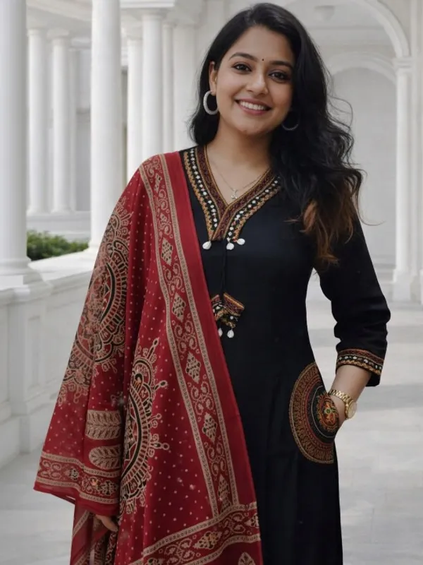Giva_Kurti_Women_Ethnic_Motifs_Embroidered_Regular_Thread_Work_Kurta_with_Trousers_&_With_Dupatta