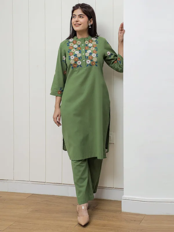 Green_Embroidered_Cotton_Flex_Kurta_and_Pant_Set