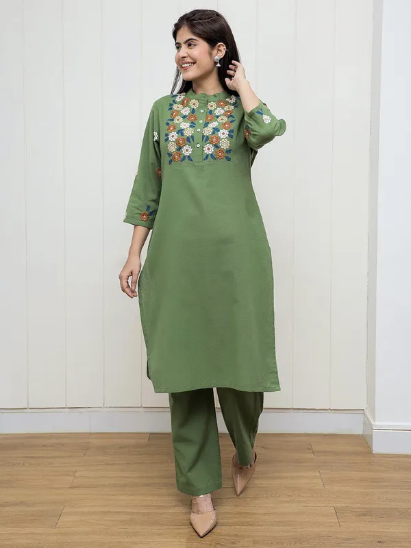 Green_Embroidered_Cotton_Flex_Kurta_and_Pant_Set