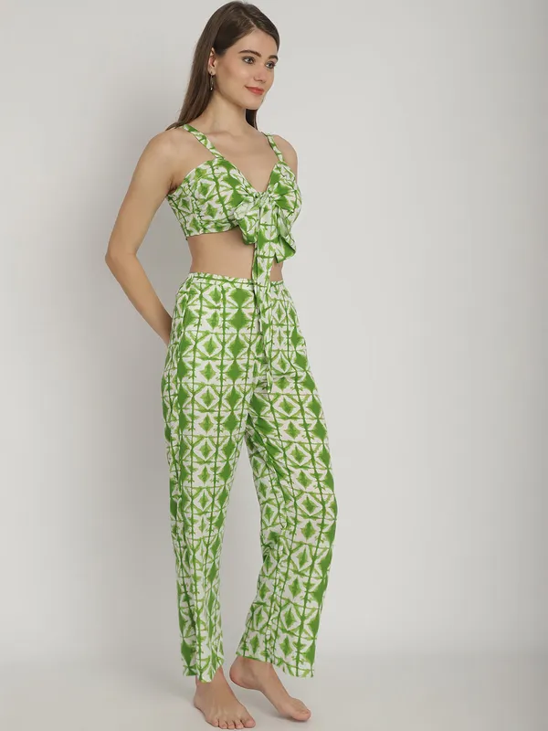 Green_Geometric_Top_&_Pants_For_Women
