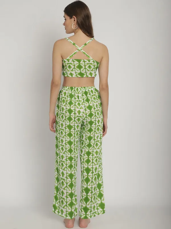 Green_Geometric_Top_&_Pants_For_Women